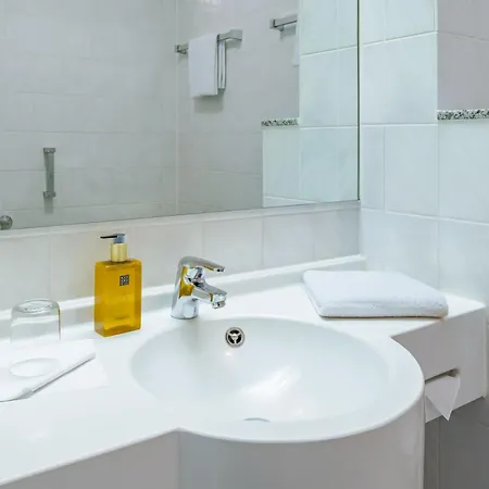 Hotel Aspire Frankfurt Airport, Trademark Collection By Wyndham 3*